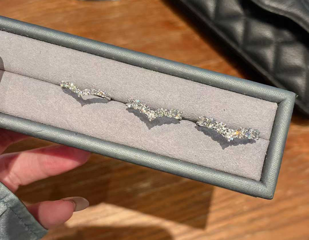 pt950ラボグロウンダイヤモンドVラインハーフエタニティリング(0.3〜1.5ct)