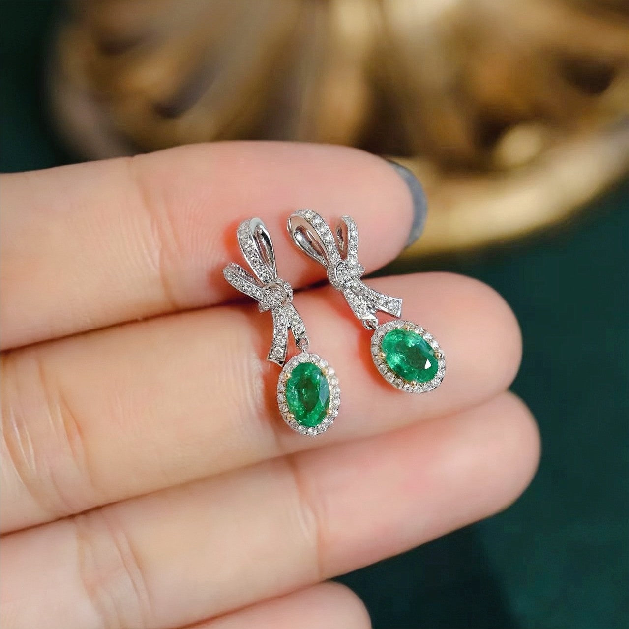 k18エメラルド×天然ダイヤモンドリボンピアス